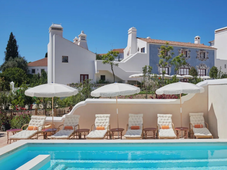 garden sunterrace pool, vermelho melides, portugal, secretplaces