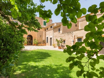 Sa Torre de Santa Eugenia - Hotel & Self-Catering in Santa Eugenia, Mallorca