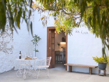 FINCA DE LA GERIA - Country Houses in La Geria, Canary Islands