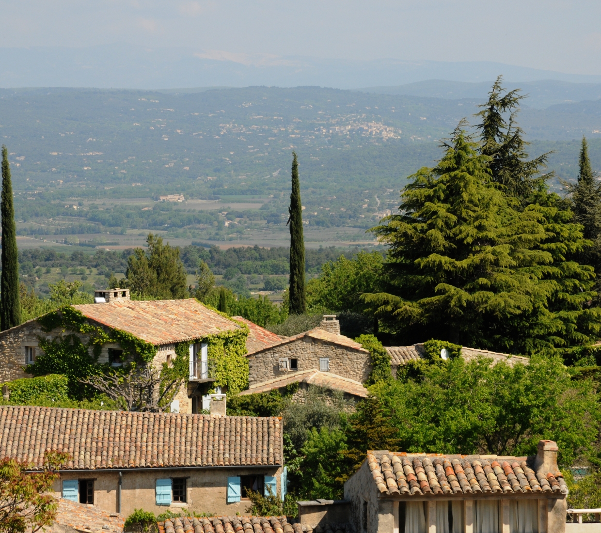 Handpicked boutique hotels Oppède-le-Vieux, luxury hotels and stylish holiday homes in Oppède-le-Vieux